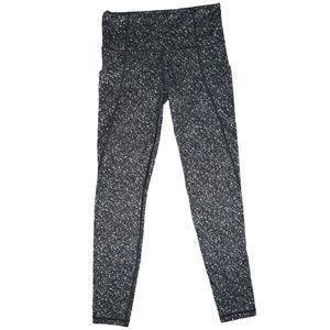 Athleta Salutation Stash 7/8 Pocket Tight